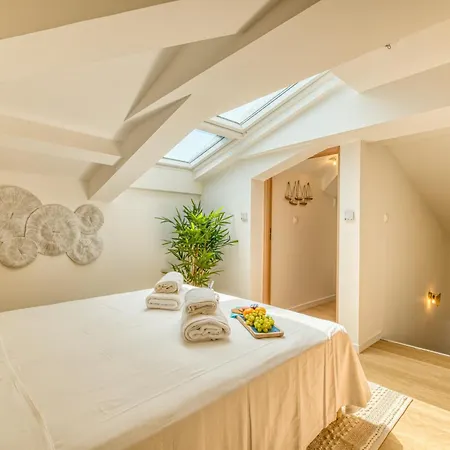 Апартаменты Demeures Kokio 100 M From Sandy