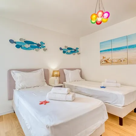 Demeures Kokio 100 M From Sandy * Гримо