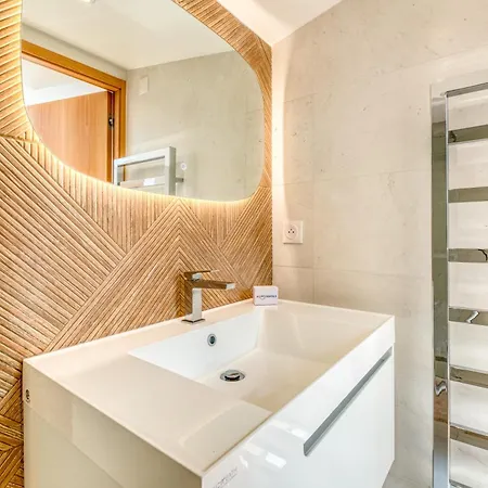 Апартаменты Demeures Kokio 100 M From Sandy