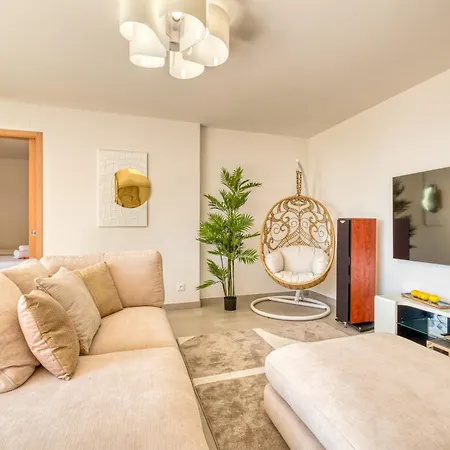 Апартаменты Demeures Kokio 100 M From Sandy Гримо