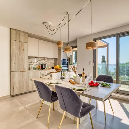 Demeures Kokio 100 M From Sandy Apartamento Grimaud