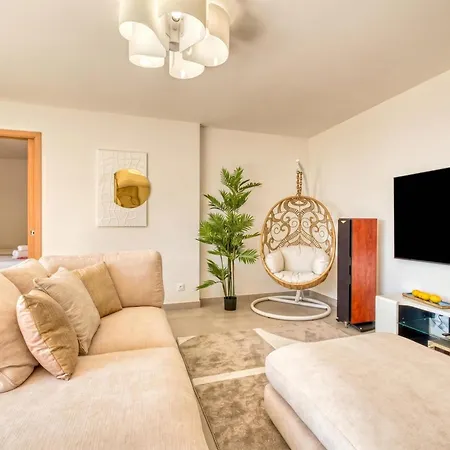 Demeures Kokio 100 M From Sandy Apartamento Grimaud